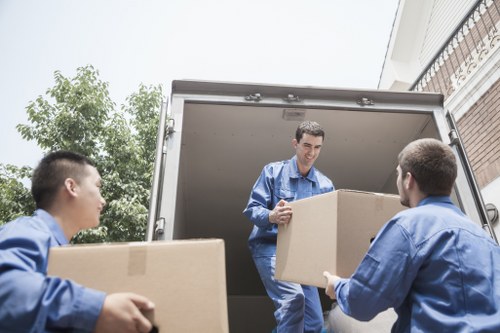 Local moving van supporting flats and apartments in West Kensington