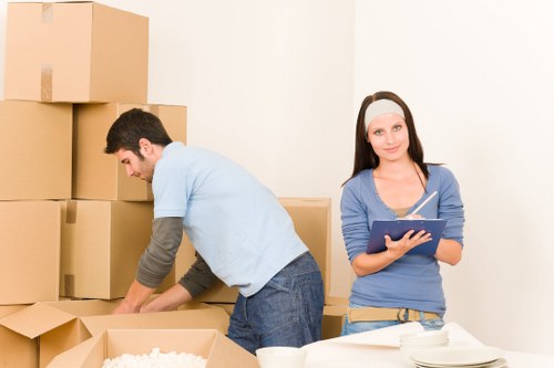 Packing and transport support for West Kensington home or office items