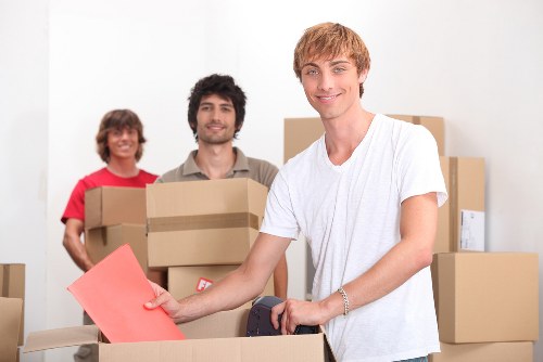 Compact van service for a flat move near West Kensington